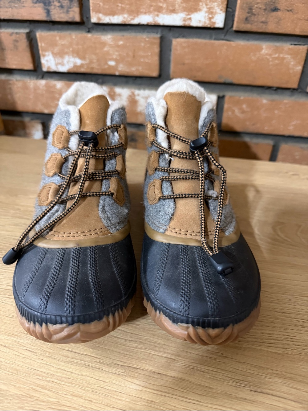 Sorel Explorer Joan Waterproof Felt Snow Boots Size 6